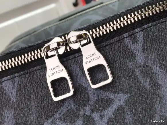 VUITTON BACKPACK DISCOVERY LOUIS PM 0523
